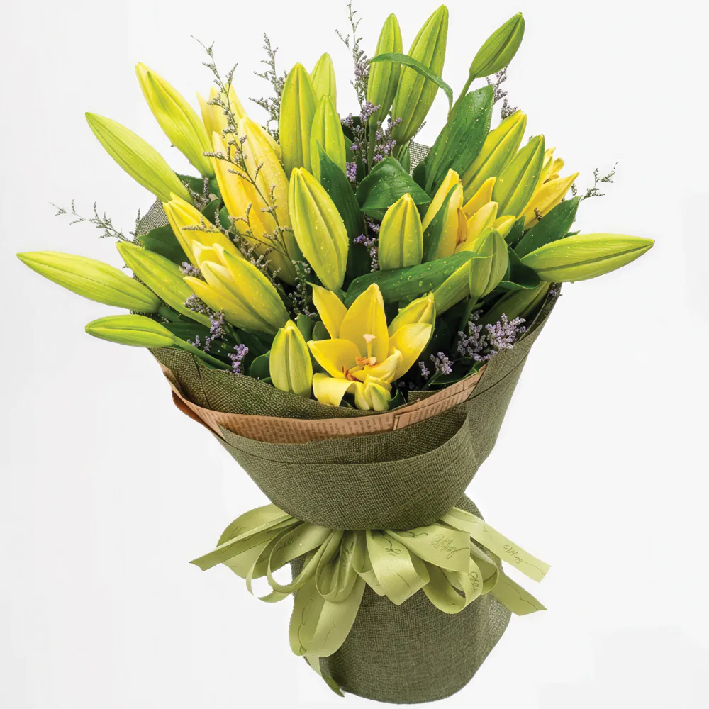 Elegant Yellow Lily Bouquet