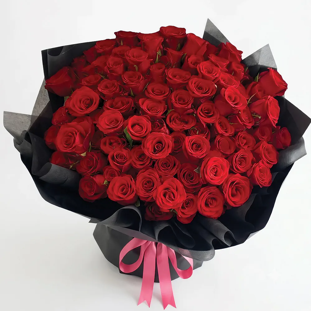 Crimson Infinity 100 Roses