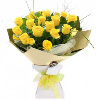 Petite Yellow Rose Bouquet