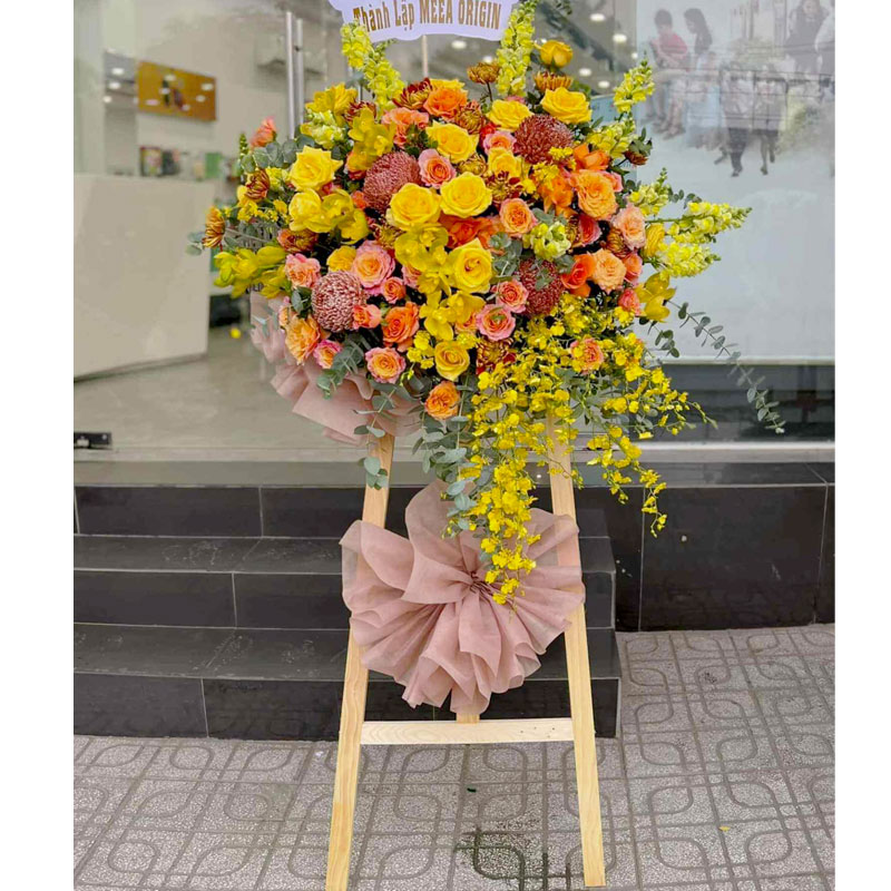 opening congratulatory flowers