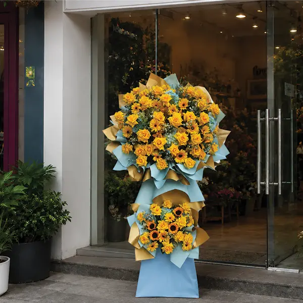 Golden Aura Grand Opening Stand - Image 2